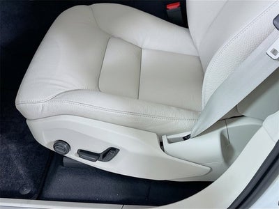 2025 Volvo XC90 Plug-In Hybrid Plus