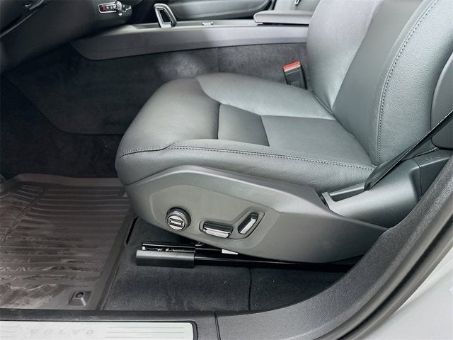 2025 Volvo XC60 Plug-In Hybrid Core