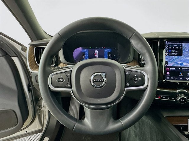 2022 Volvo XC60 Momentum
