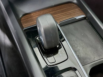 2022 Volvo XC60 Momentum