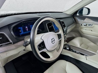 2023 Volvo XC90 B5 Plus