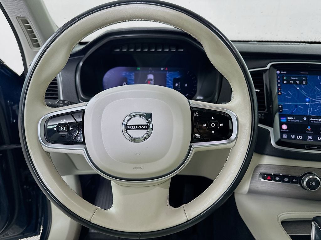 2023 Volvo XC90 B5 Plus