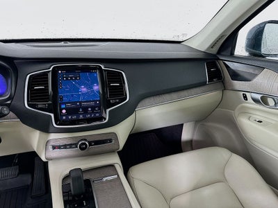 2023 Volvo XC90 B5 Plus