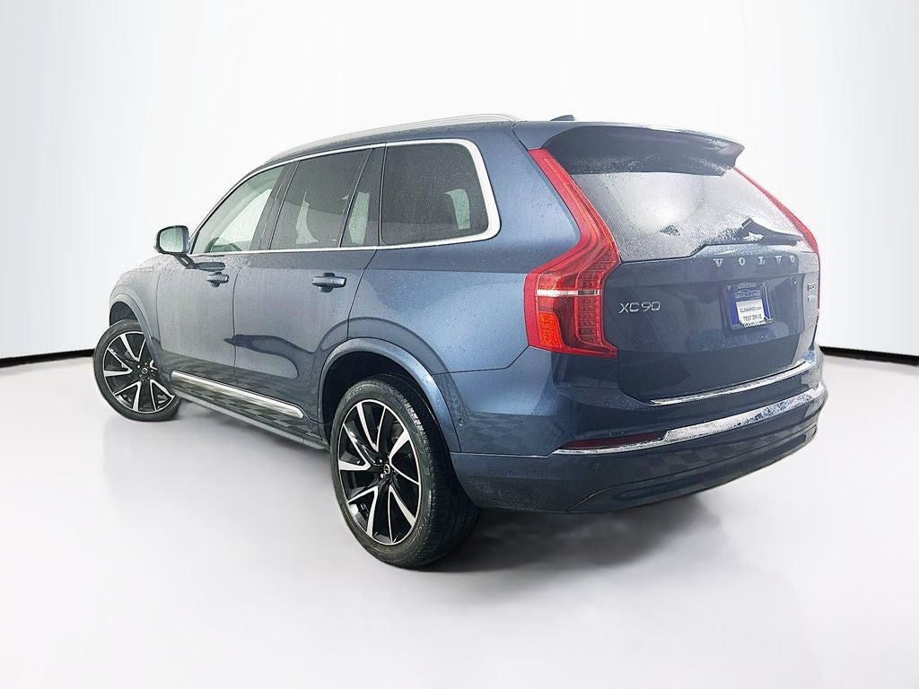2023 Volvo XC90 B5 Plus
