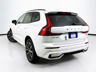 2024 Volvo XC60 B5 Plus Dark Theme