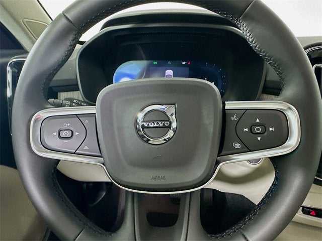 2025 Volvo XC40 Plus Dark Theme