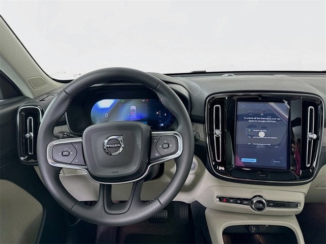 2025 Volvo XC40 Plus Dark Theme