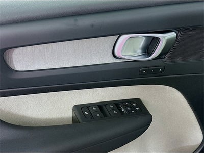 2025 Volvo XC40 Plus Dark Theme