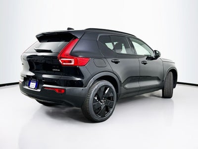 2026 Volvo XC40 B5 Ultra Black Edition