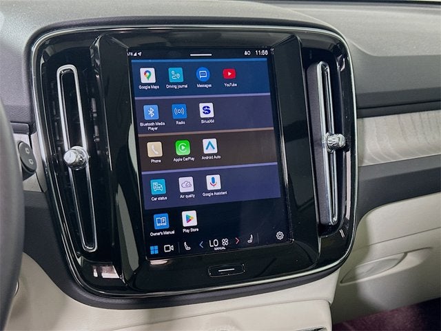 2025 Volvo XC40 Ultra Bright Theme