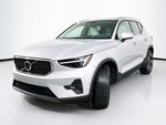 2025 Volvo XC40 B5 Ultra Bright Theme