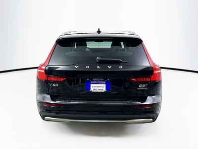 2026 Volvo V60 Cross Country B5 Plus