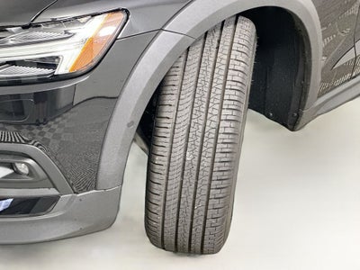 2026 Volvo V60 Cross Country B5 Plus