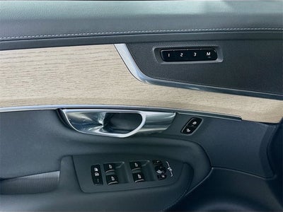 2026 Volvo XC90 Plus