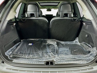 2026 Volvo XC90 B5 Plus