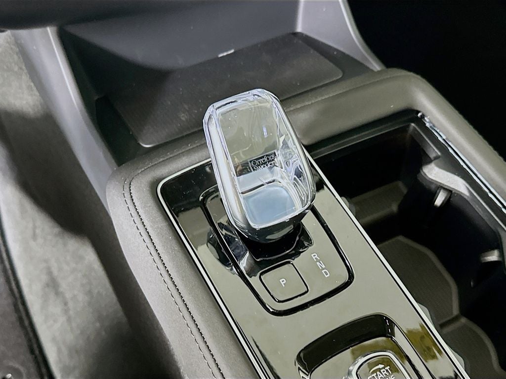 2026 Volvo XC90 B5 Plus