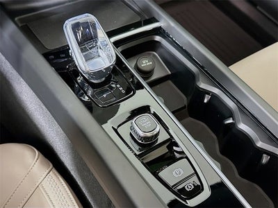 2026 Volvo XC60 Plus