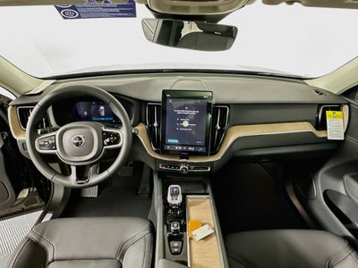 2026 Volvo XC60 B5 Plus