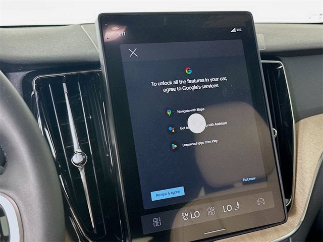 2026 Volvo XC60 Plus