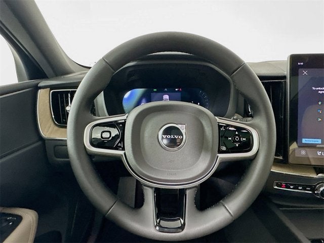2026 Volvo XC60 Plus