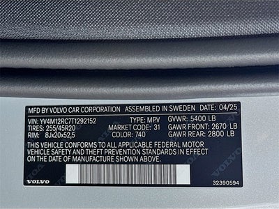 2026 Volvo XC60 Plus