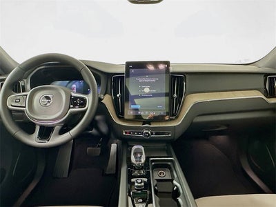 2026 Volvo XC60 Plus