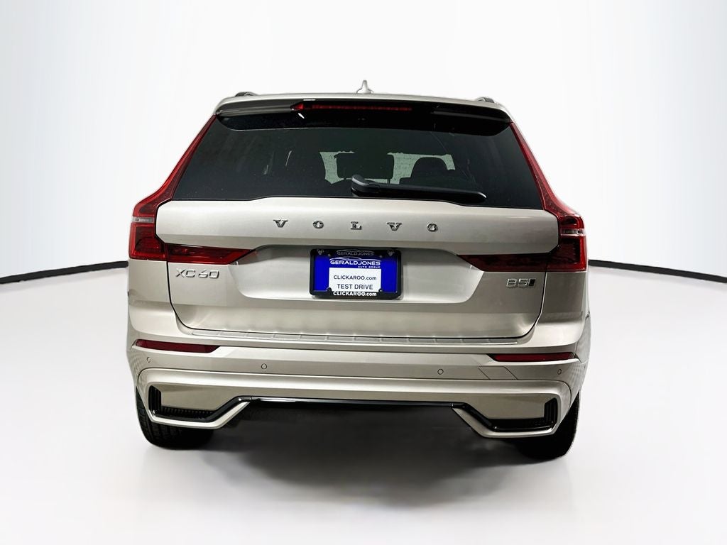 2026 Volvo XC60 B5 Plus