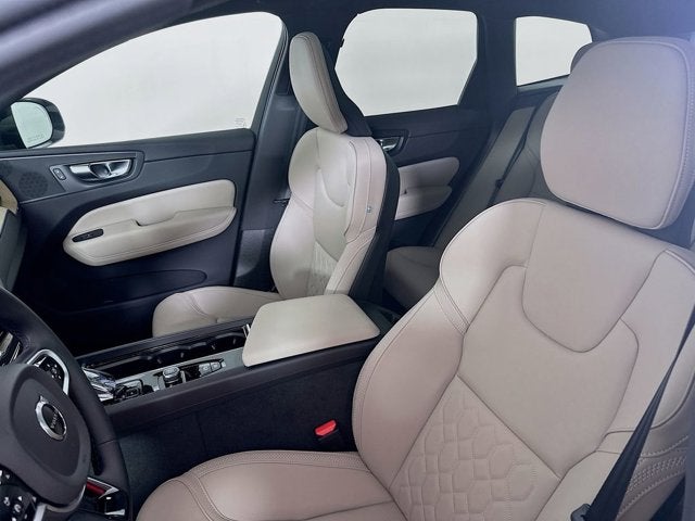 2026 Volvo XC60 Core